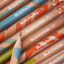 Carica l'immagine nel visualizzatore di Gallery, Blackwing volume 71 limited edition