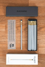 Carica l'immagine nel visualizzatore di Gallery, Blackwing Volume 56 limited edition
