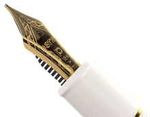 Carica l'immagine nel visualizzatore di Gallery, Platinum Century 3776 White